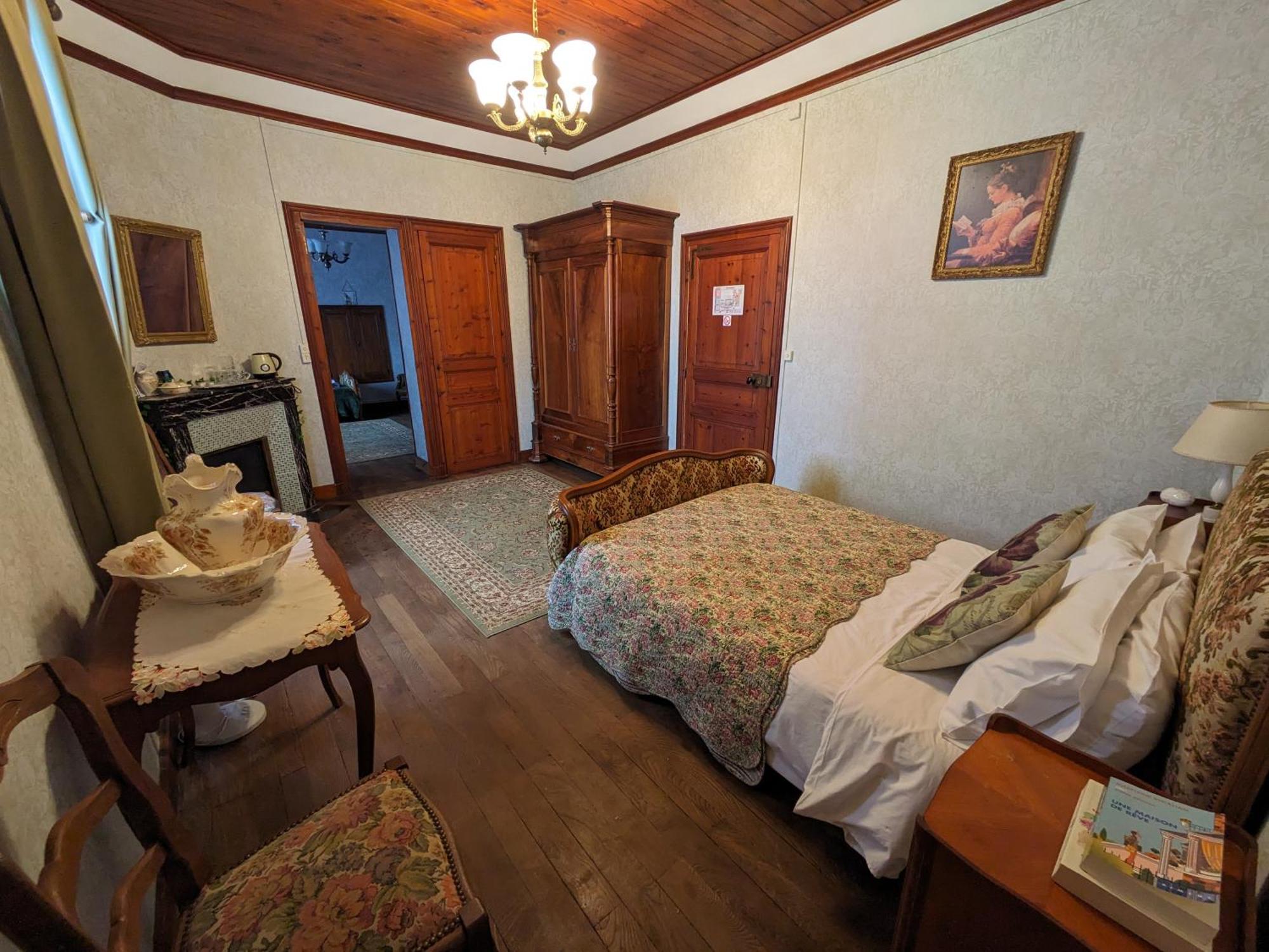 Homestay Chateau De Sauge Saivres
